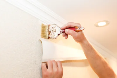 Pose de papier peint à Cottance — revêtements muraux et toiles de verre